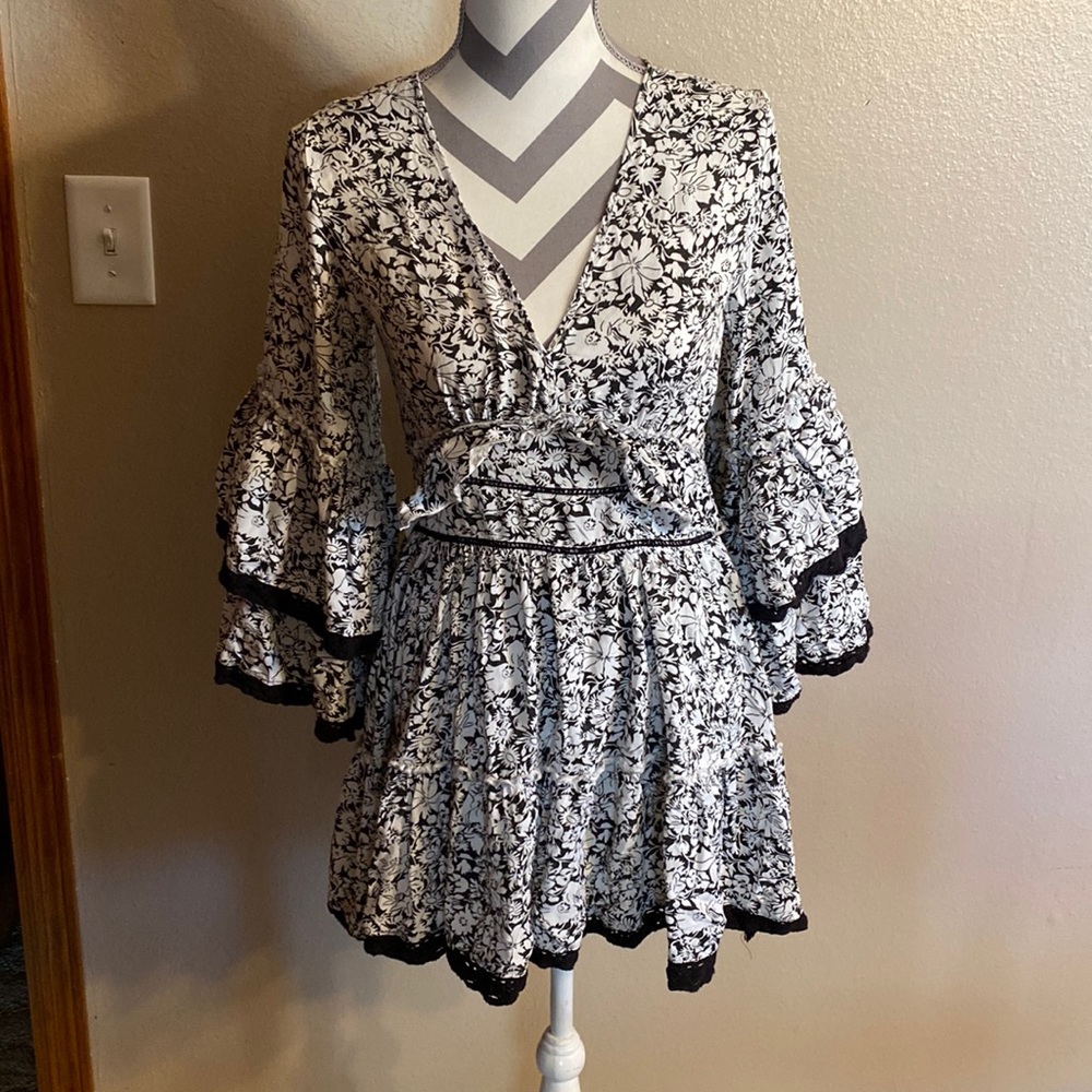 Womens Ivory dress size medium